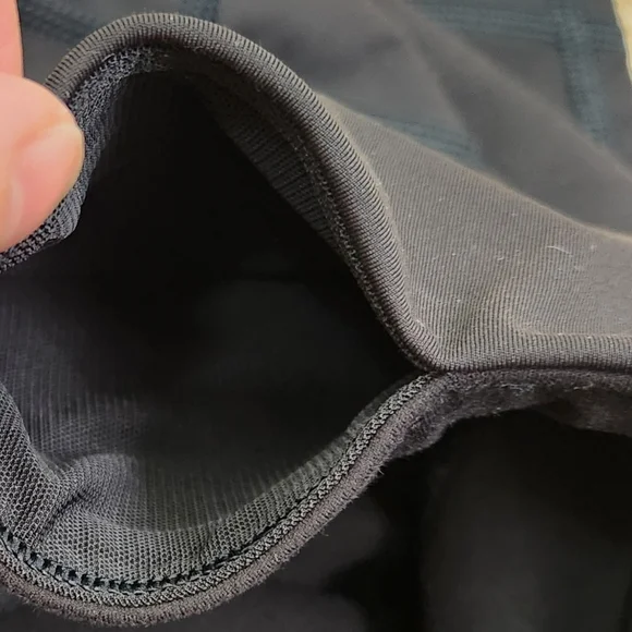 ATHLETA || Black Ankle Cropped Leggings - Picture 6 of 10